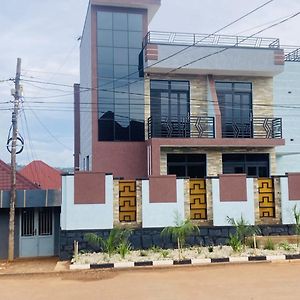 Care House Hotell Kigali Exterior photo