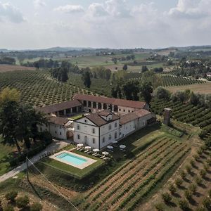 Cascina Baronina Bed & Breakfast Terruggia Exterior photo