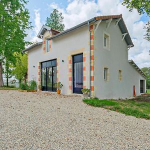 Gorgeous Home In Gans With Kitchen Exterior photo