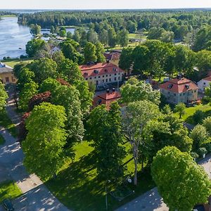 Soederfors Herrgard Hotell Exterior photo