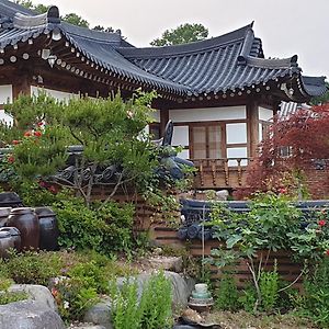 Boseong Greenery Hanok Pension Hotell Exterior photo