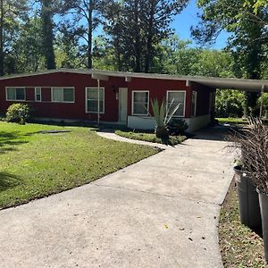 New Renovated Peaceful Home Mile To Uf Gainesville Exterior photo