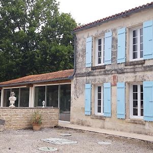 Domaine Fontcouverte Hotell Fontcouverte  Exterior photo