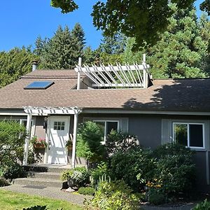 Sequoia House Leilighet North Vancouver Exterior photo