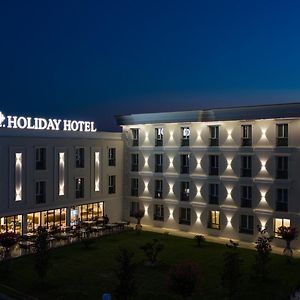 Holiday Hotel Tiranë Exterior photo