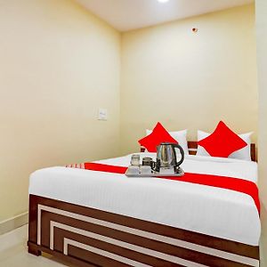 Hotel O Aayush Stay Inn Hyderabad Exterior photo