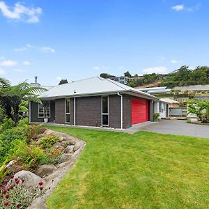 The Red Door - New Plymouth Holiday Home Exterior photo