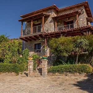 Iris Stone Built Villa Mílatos Exterior photo