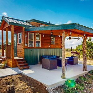 Green Cabin On The Ranch Hotell Harper Exterior photo