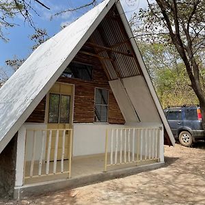 Akamba Cultural Center And Museum Hotell Emali Exterior photo