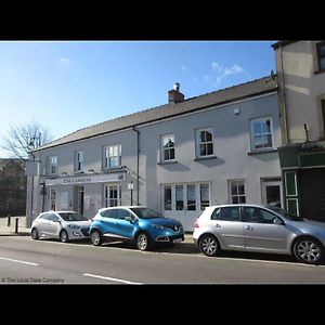 The Cambrian Bar & Grill Bed & Breakfast Tredegar Exterior photo