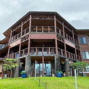 Magic Skies B&B Hilo Exterior photo