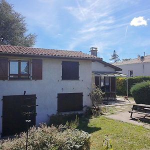 Maison Calme Dans Un Beau Jardin Villa La Roche-Chalais Exterior photo