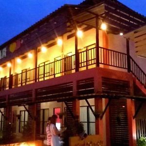 Sawasdee River Kwai Lodge Kanchanaburi by Exterior photo