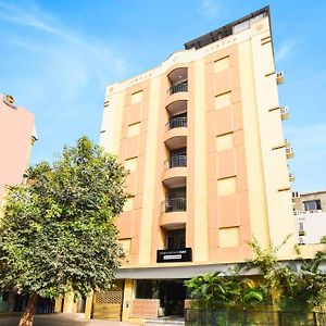 Townhouse Oak Secunderabad Near Railway Station Formerly Hotel Brahma Lālāguda Exterior photo