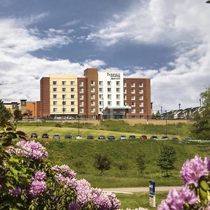 Fairfield Inn & Suites By Marriott Pittsburgh North/Mccandless Crossing McCandless Township Exterior photo