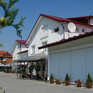 Hotel Restauracja Malopolska Jasło Exterior photo