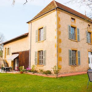 Aux Ronzieres Bed & Breakfast Pouilly-sous-Charlieu Room photo