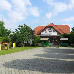 Vila Siftar Hotell Moravske-Toplice Room photo