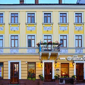 Allureinn Hotel And Spa Tsjernivtsi Exterior photo