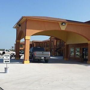 Texan Inn And Suites Tilden Exterior photo