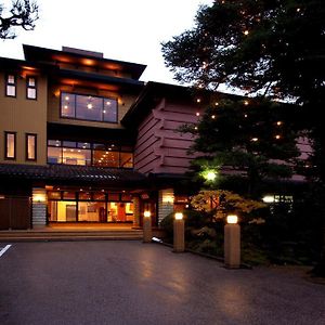 Sanrakuen Hotell Tonami Exterior photo