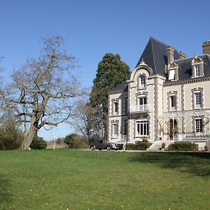 Chateau De La Folie Bed & Breakfast Trie-Château Exterior photo