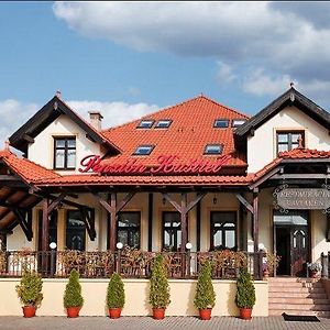 Penzion Kastiel Hotell Velky Krtis Exterior photo