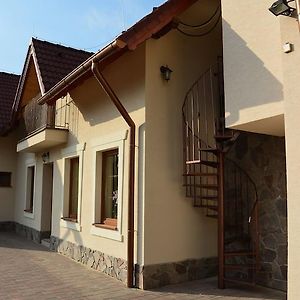 Penzion Skalna Ruza - Koevirozsa Panzio Hotell Gemerská Horka Exterior photo