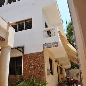 Shella White House Bed & Breakfast Lamu Exterior photo