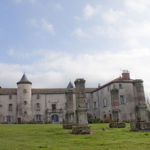 Chateau De Chantelauze Hotell Olliergues Exterior photo