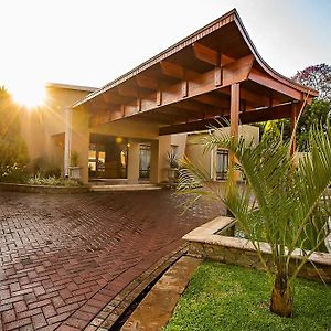 Mavuta Manor Hotell Polokwane Exterior photo