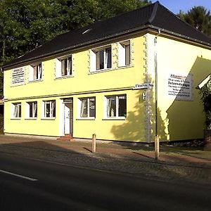 Fitness Pension Hotell Sulingen Exterior photo