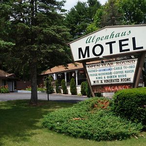 Alpenhaus Motel Queensbury Exterior photo