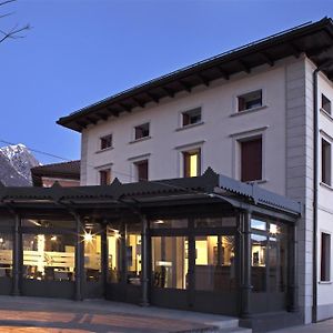 La Locanda Alla Stazione Hotell Ponte nellʼAlpi Exterior photo