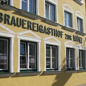 Brauereigasthof Zur Munz Seit 1586 Hotell Günzburg Exterior photo