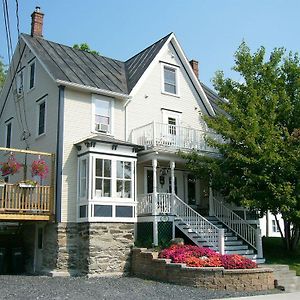 Auberge Marquis De Montcalm Hotell Sherbrooke Exterior photo