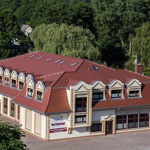 Dworek W Ploni Bed & Breakfast Płonia Exterior photo