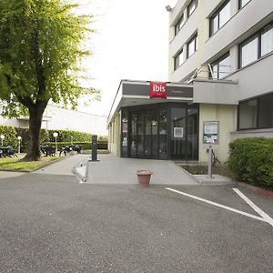 Ibis Chambery Hotell Exterior photo