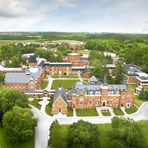 Bishop'S University Hotell Sherbrooke Exterior photo