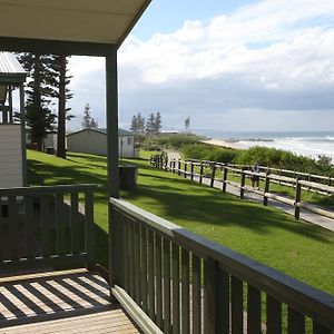 Bulli Beach Tourist Park Hotell Exterior photo