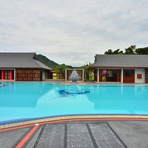 Lakeside Chalet By Mida Hotell Kanchanaburi by Exterior photo