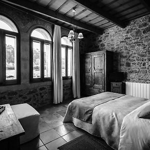 Can Barnosell - Els Masos D'En Coll Guest House Llaviá Room photo