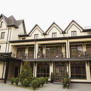 Georg Palace Hotel Tsjernivtsi Exterior photo