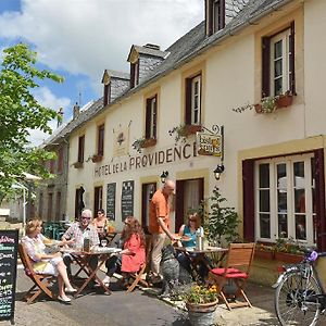 Auberge De La Providence Hotell Saint-Donat Exterior photo