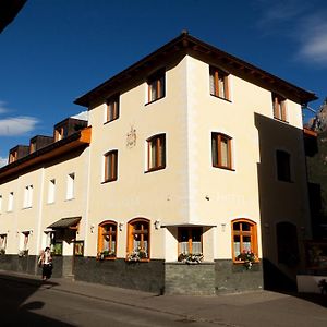 Hotel Astras Scuol Exterior photo