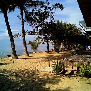 Rosepoint Beach Hotell Pandan Exterior photo