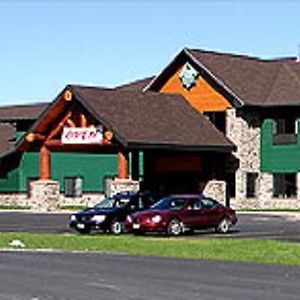 White Oak Inn And Suites Deer River Exterior photo