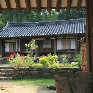 Yi Jin-Rae'S Historic House Hotell Boseong Exterior photo