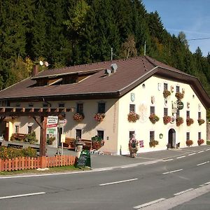 Gasthof Zum Loewen Hotell Sankt Jakob im Lesachtal Exterior photo